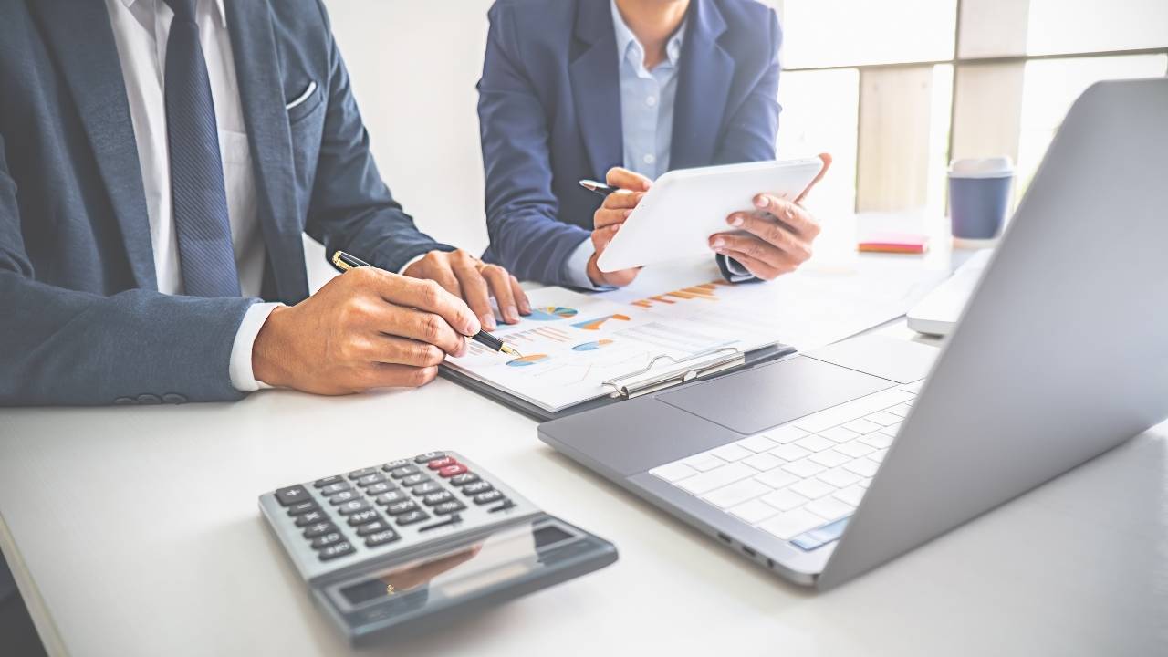 How Do I Set a PPC Budget For My Business? 3 keep-your-risk-in-check